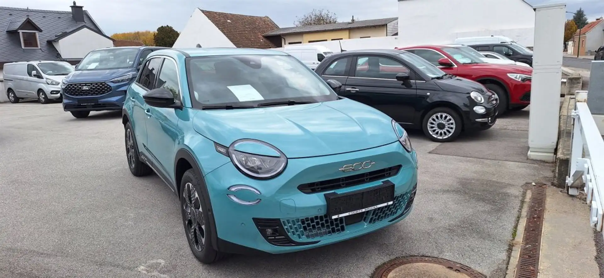 Fiat 600 Hybrid LaPrima 145 Blau - 2