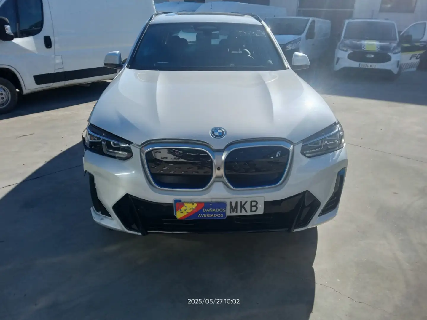 BMW iX3 M Sport Bílá - 1