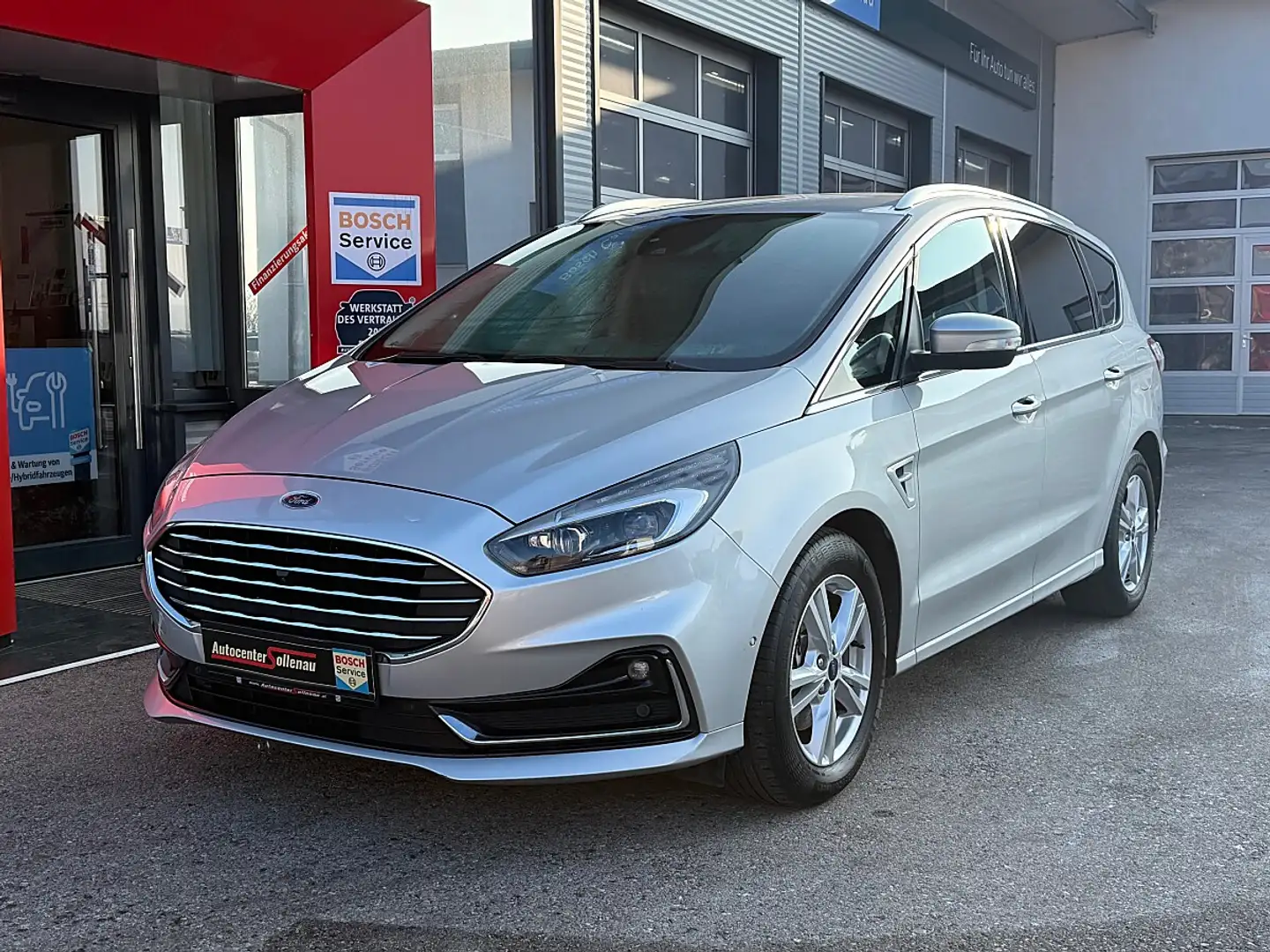 Ford S-Max S-MAX Titanium 2.0 EcoBlue SCR Aut. Silber - 1