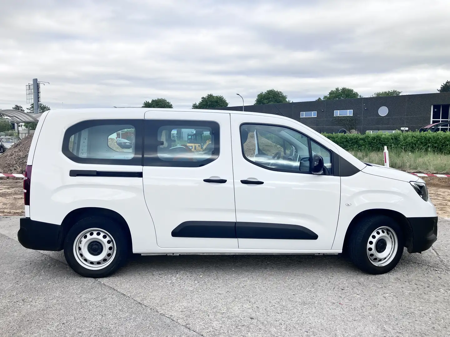 Opel Combo 1.5 TD utilitaire 5 places impeccable Blanc - 1