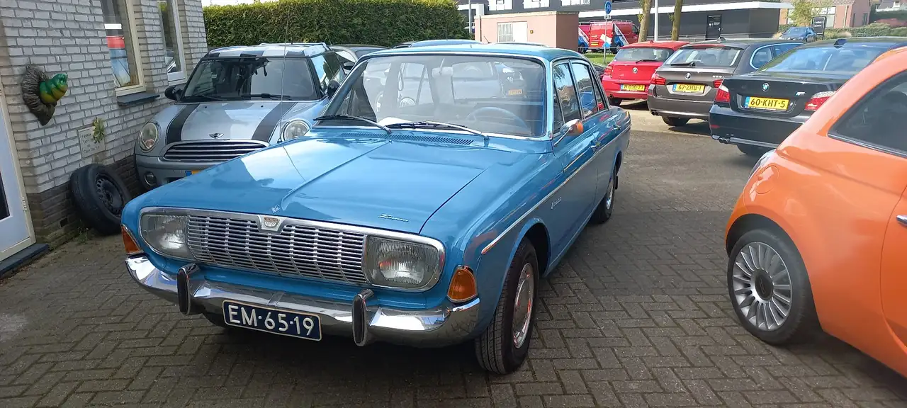 Ford Taunus 4 deurs, foto 4