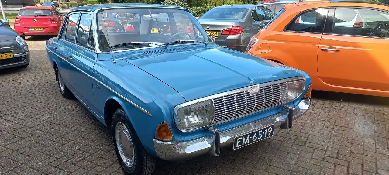 Ford Taunus 4 deurs, foto 12