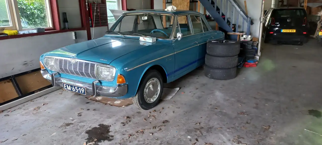 Ford Taunus 4 deurs, foto 1