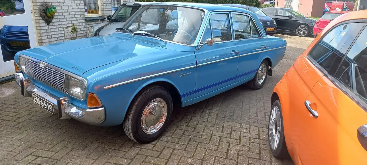 Ford Taunus 4 deurs, foto 8