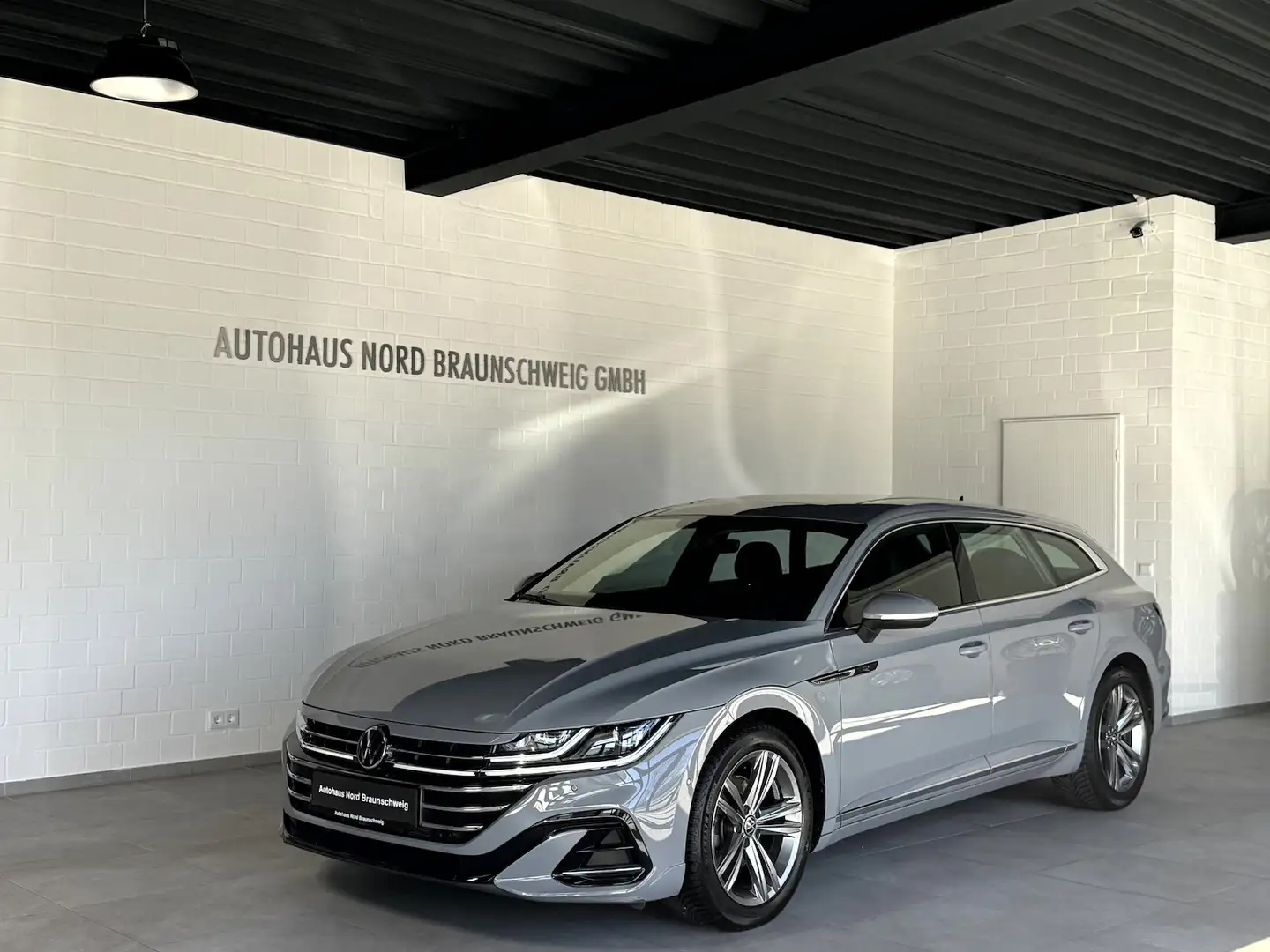 Volkswagen Arteon Shooting Brake 2.0 TSI R Line*IQ*Pano*AHK* Grau - 1