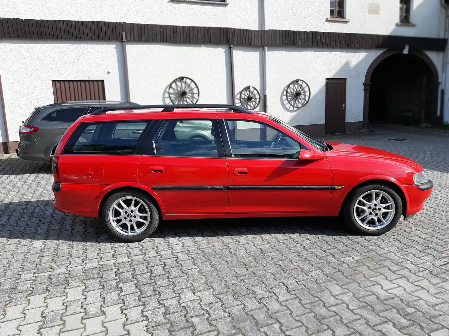 Opel Vectra 2.0 16 V Caravan (CD) Sport Rouge - 2