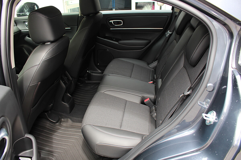 Honda HR-V 1,5 i-MMD Hybrid 2WD Advance Aut. — photo 12