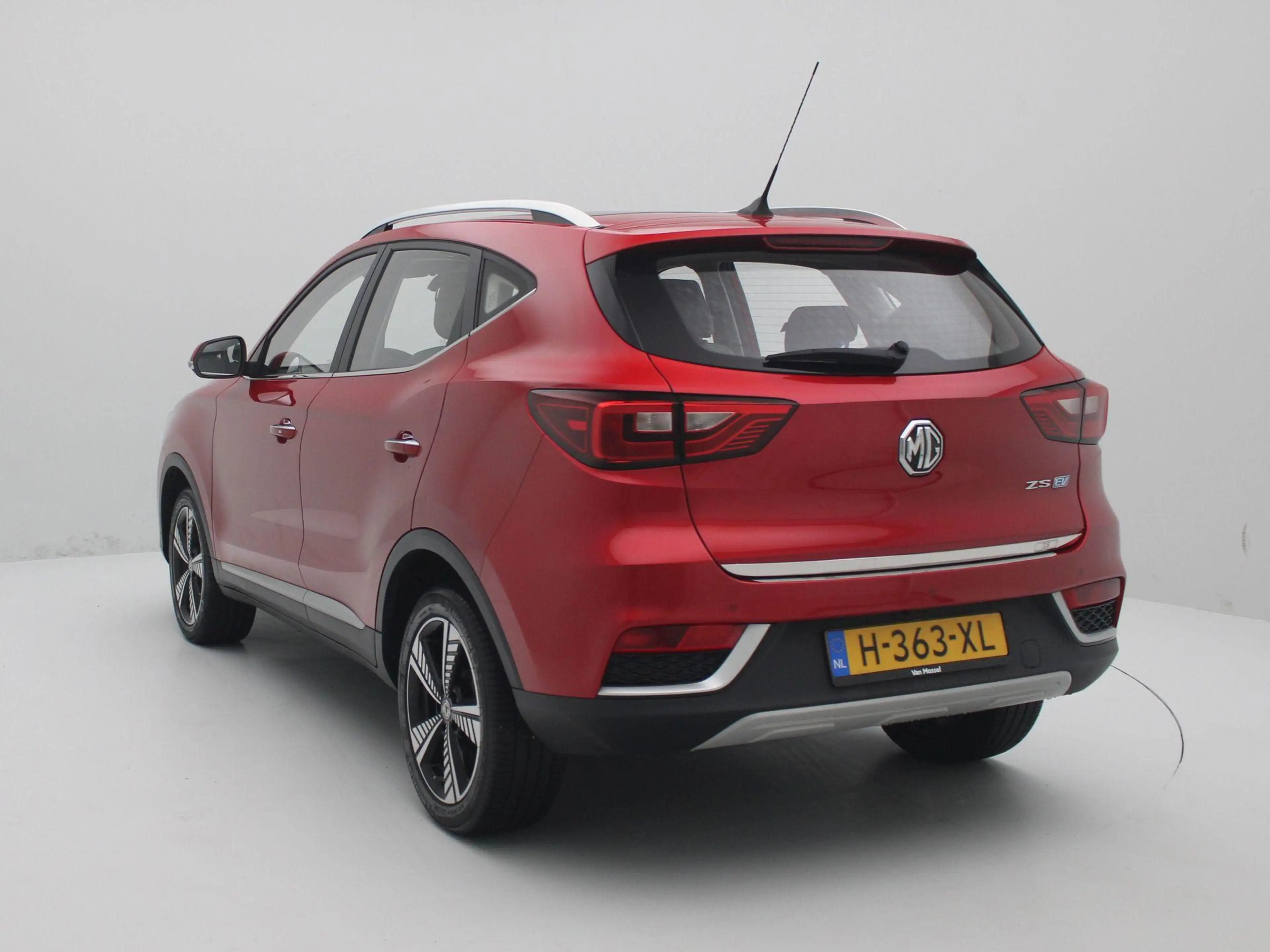 MG ZS EV Luxury 45 kWh | Navi | Panoramadak | Leder | Ca — photo 2