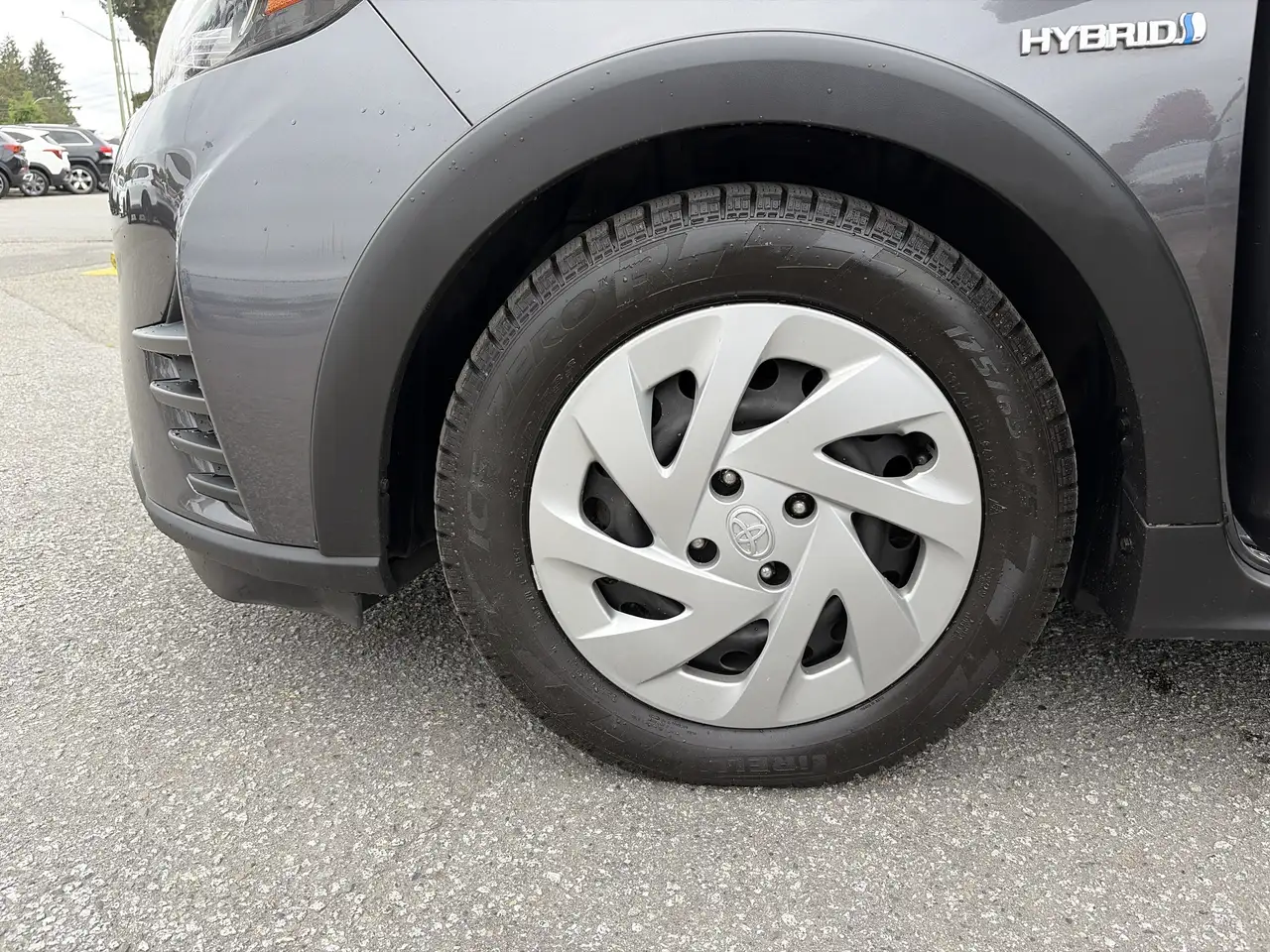 Toyota Prius c снимка Toyota Prius c