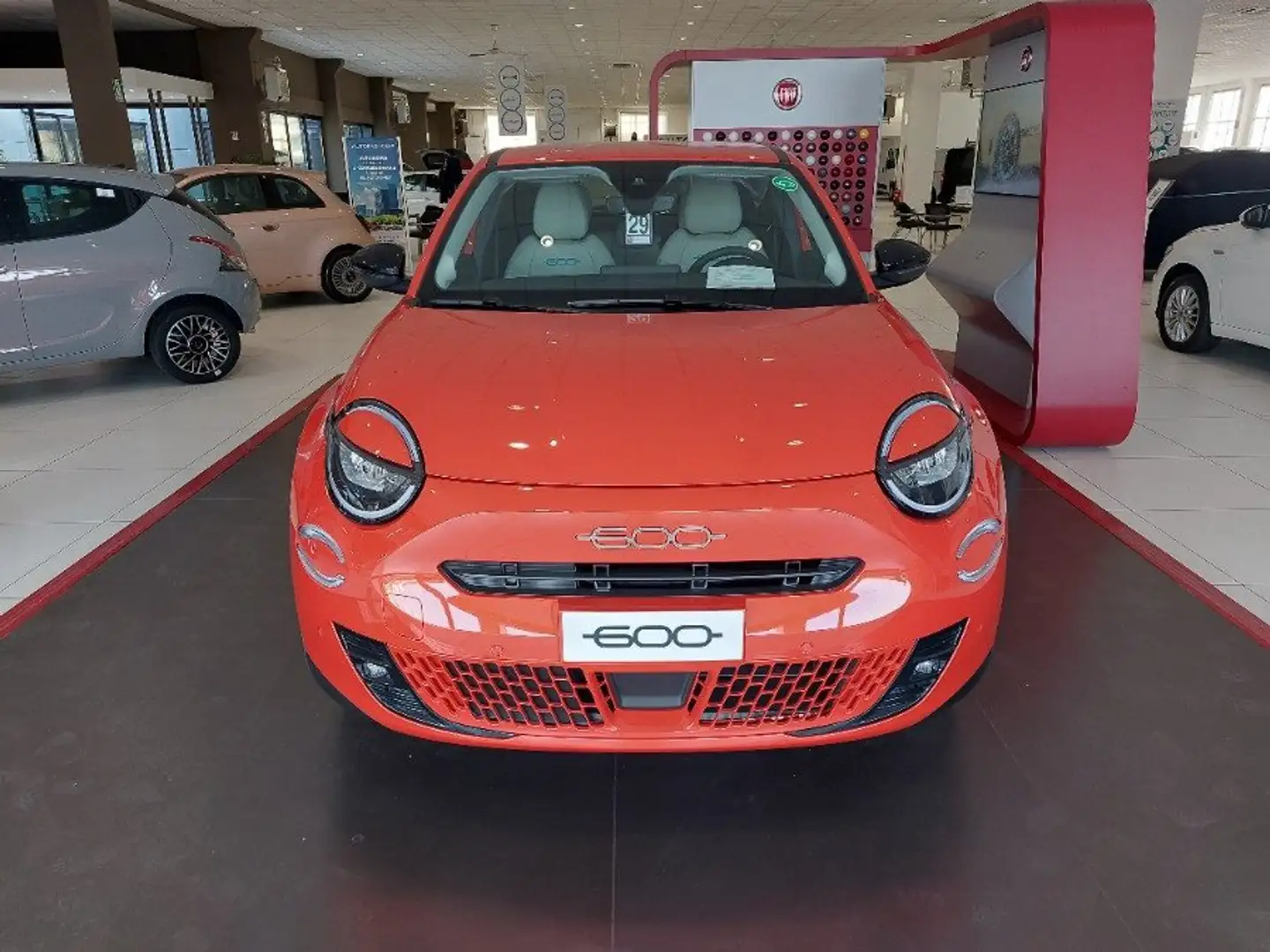 Fiat 600e 600 ELETTRICA 156CV EDIZIONE "LA PRIMA" KM 0 - 1