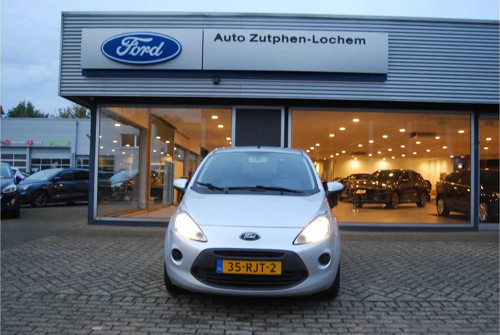 Ford Ka/Ka+ 1.2 Comfort start/stop 69pk COOL NL-AUTO | AIRCO | Grijs - 2