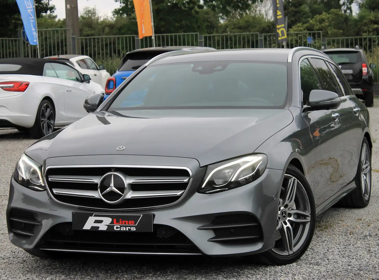 Mercedes-Benz E 200 d PACK AMG CLIM CUIR GPS SG CHAUFF LED BI-XENON Grijs - 1
