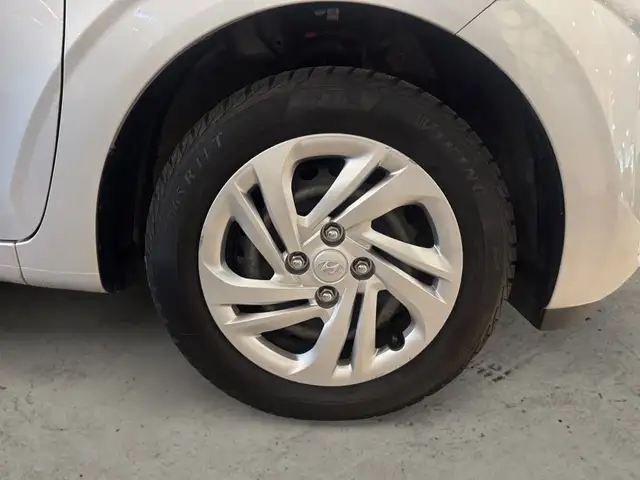 Hyundai i10 view 7