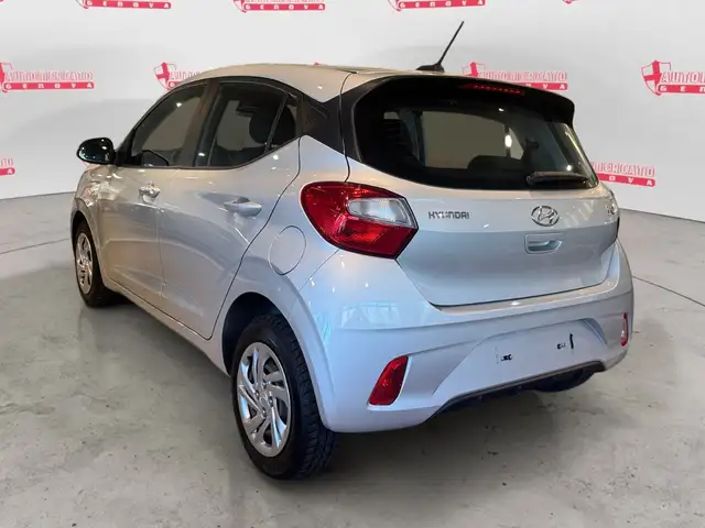 Hyundai i10 view 2