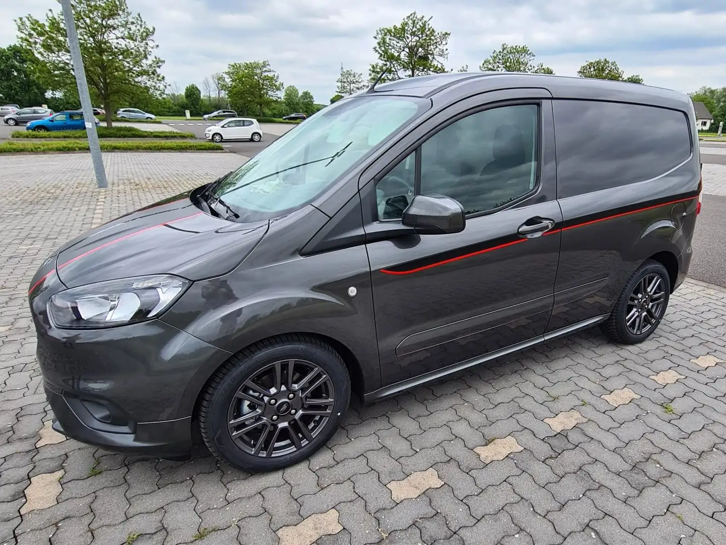 Ford Transit Courier Transit Courier Sport Szary - 2