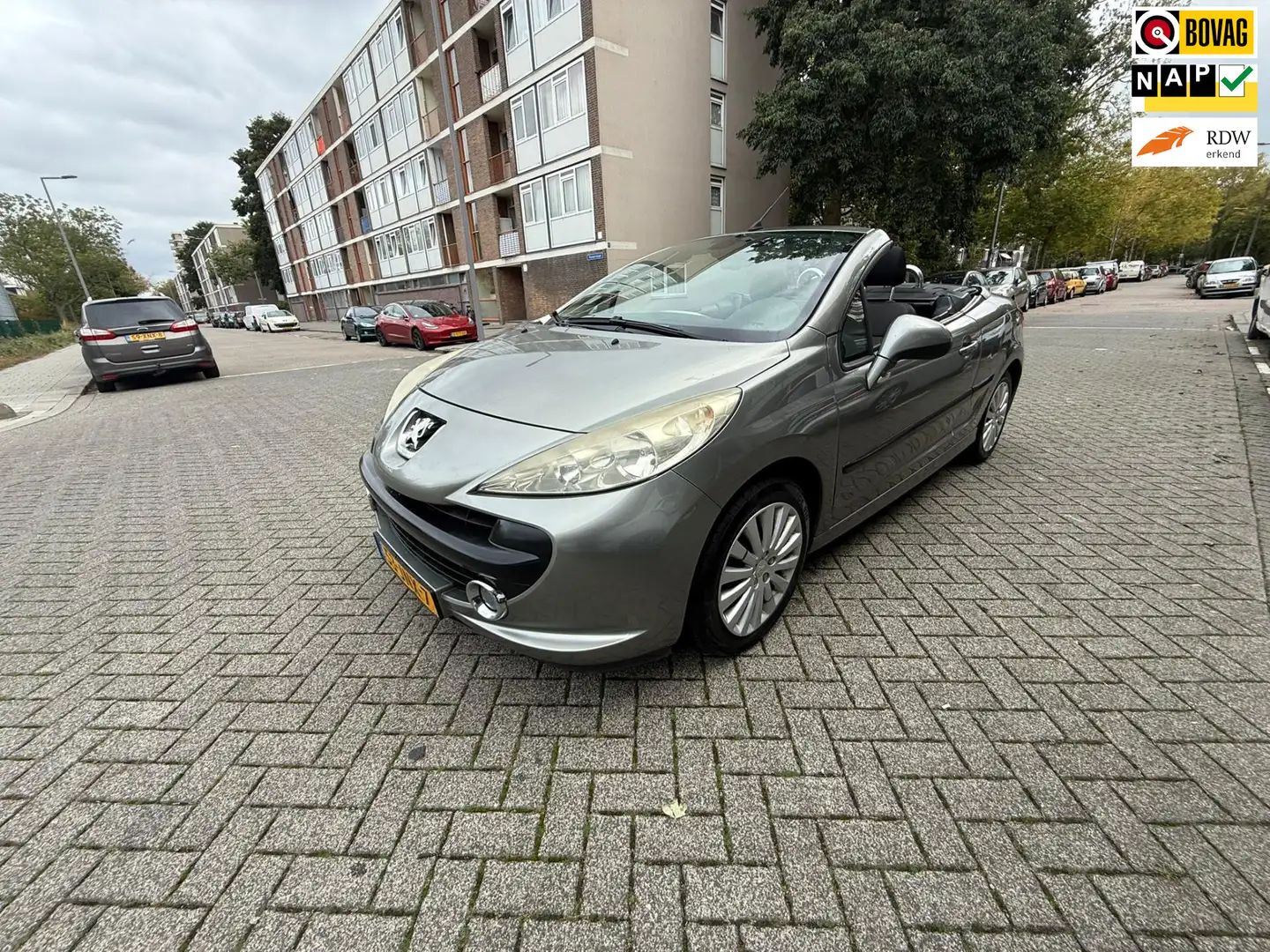 Peugeot 207 CC 1.6 VTi Grijs - 1