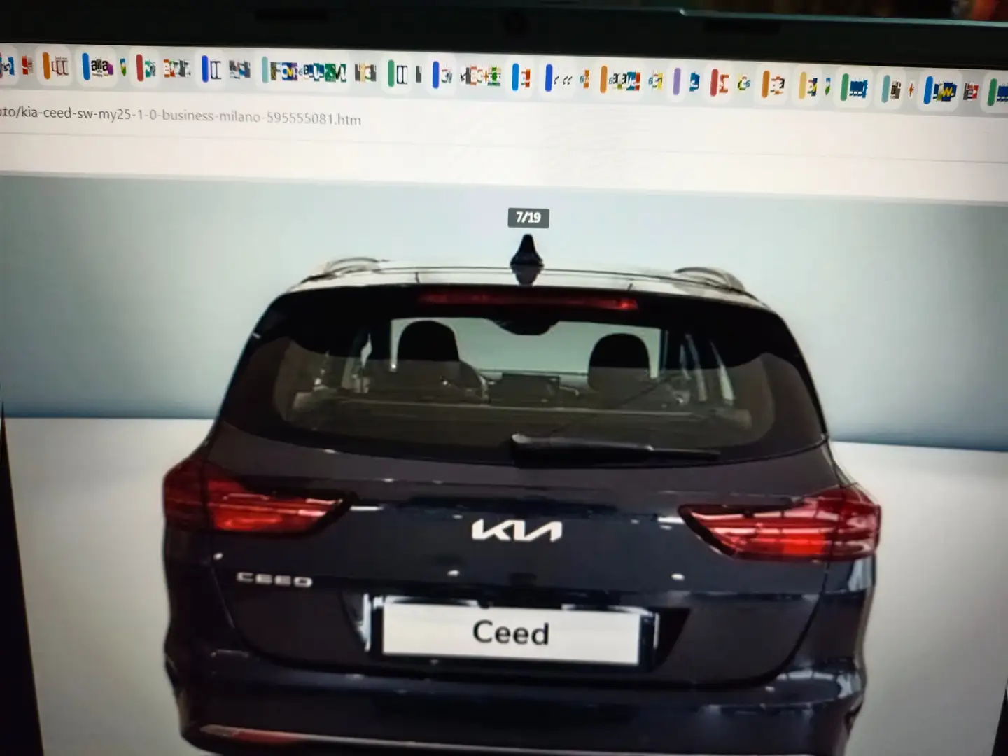 Kia Ceed SW / cee'd SW Ceed III 2022 SW 1.0 t-gdi Business 100cv mt Nero - 2