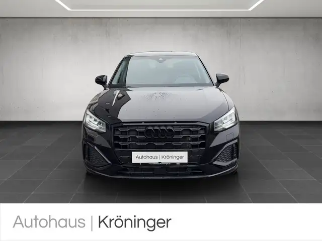 Audi Q2 view 5