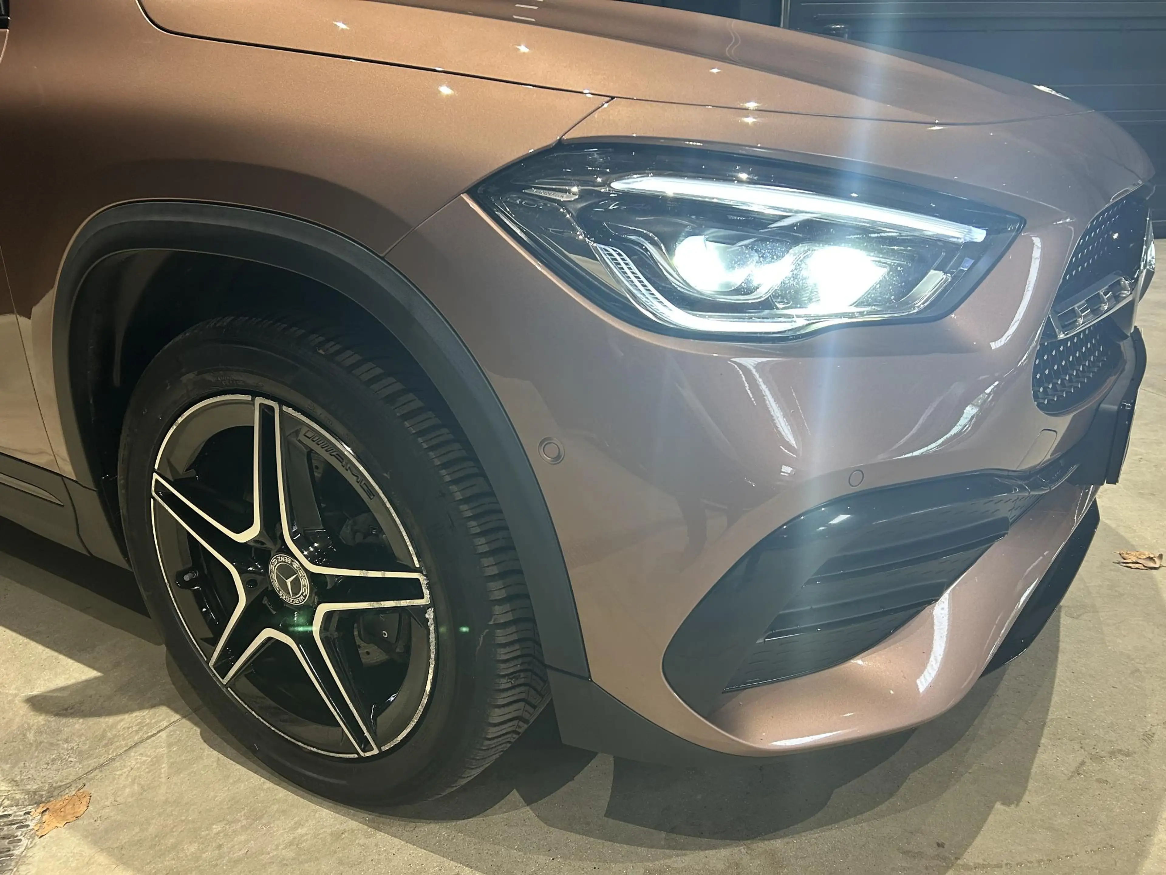 Mercedes-Benz GLA 250 GLA e AMG Line — photo 4