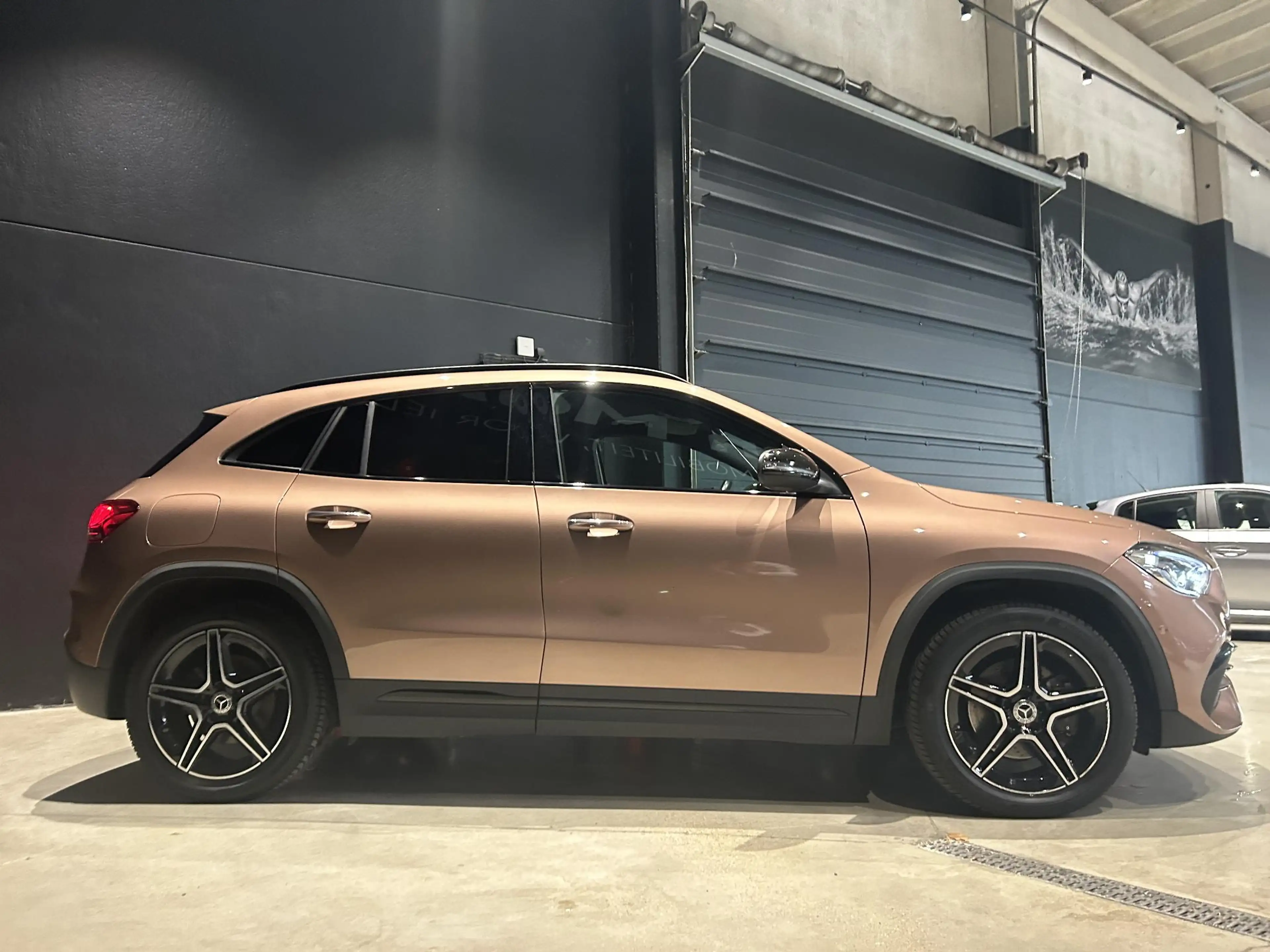 Mercedes-Benz GLA 250 GLA e AMG Line — photo 2