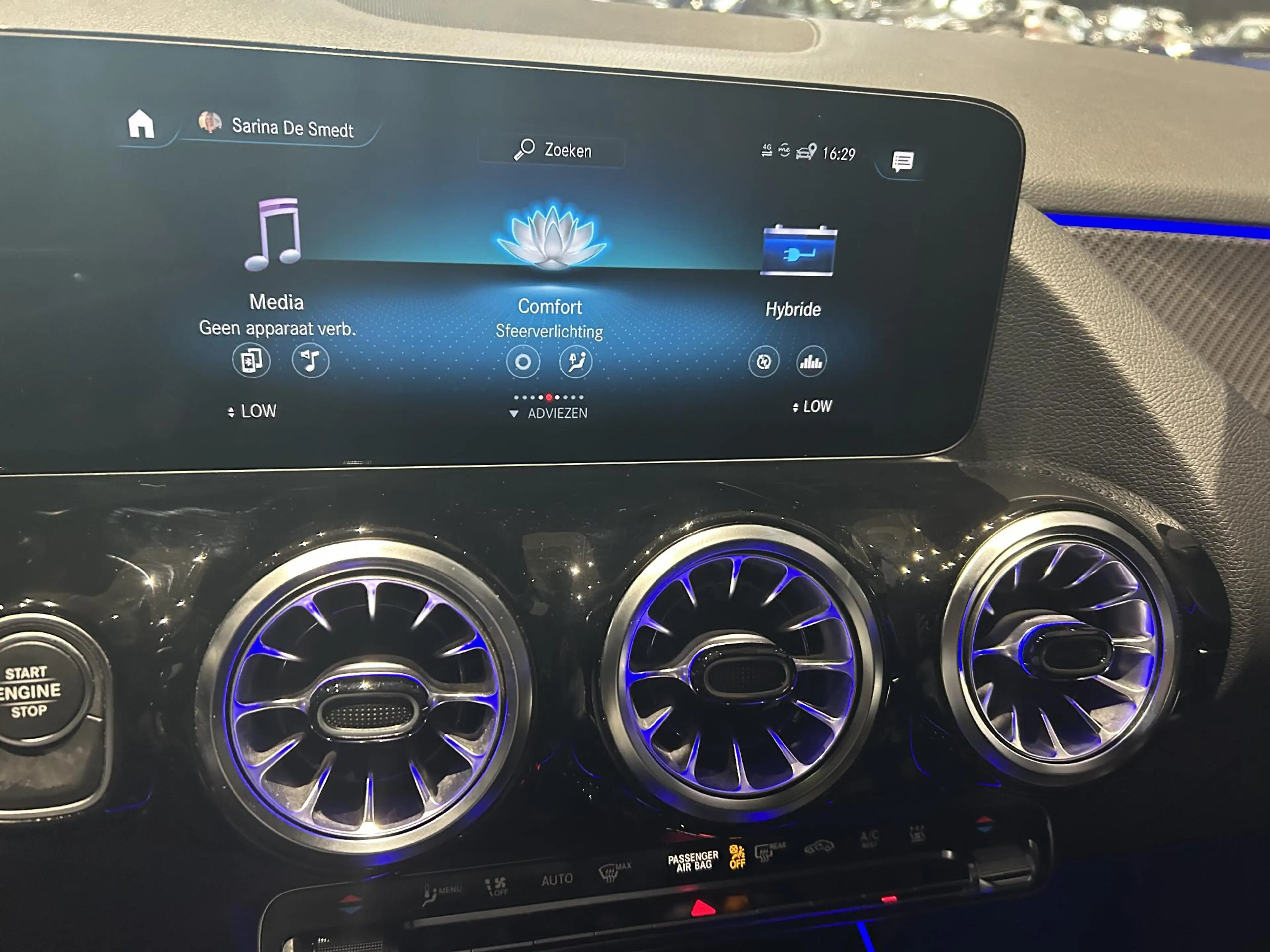 Mercedes-Benz GLA 250 GLA e AMG Line — photo 15