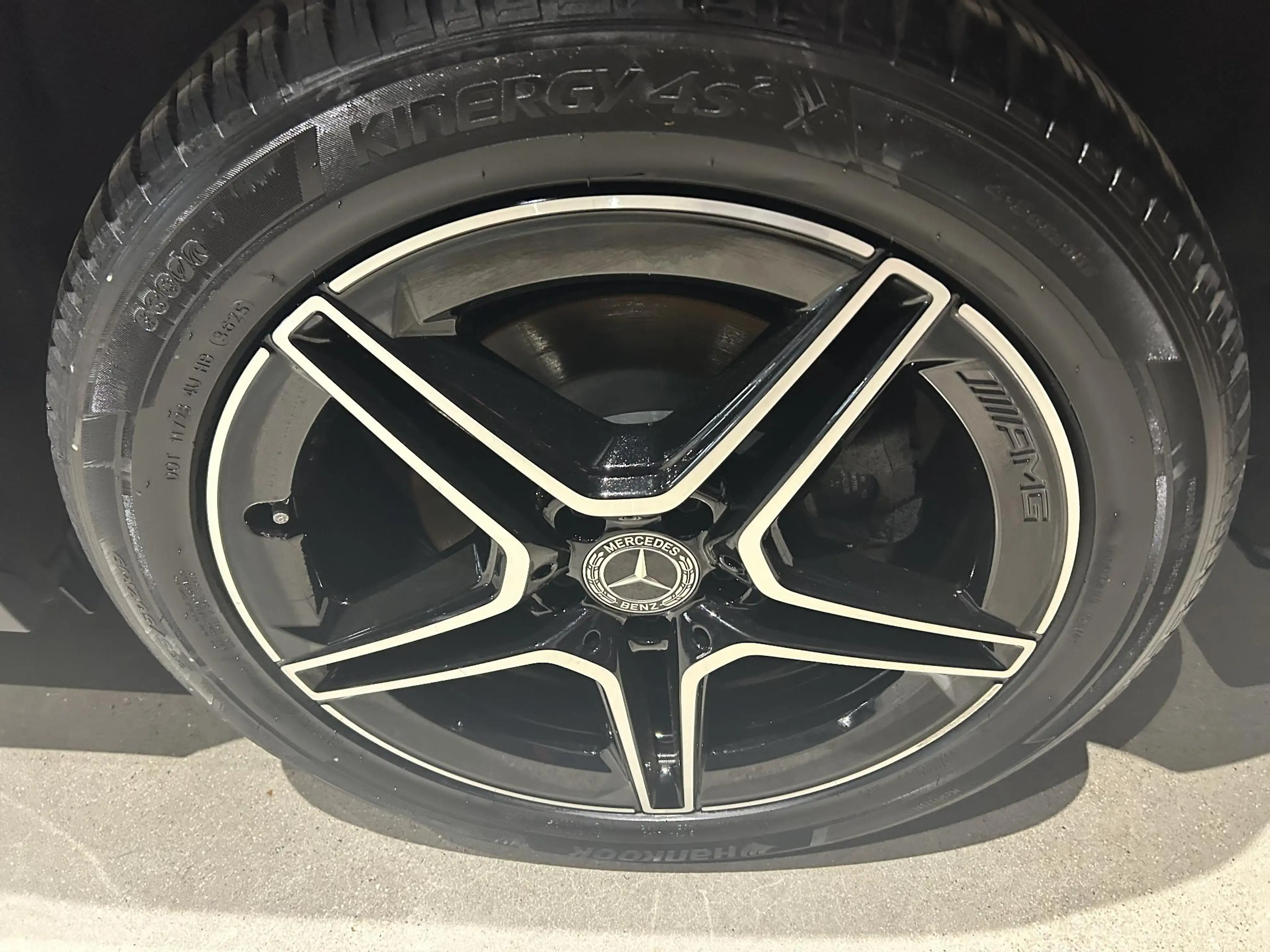 Mercedes-Benz GLA 250 GLA e AMG Line — photo 5