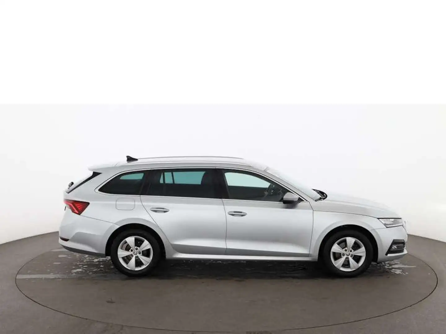 Skoda Octavia Combi 2.0 TDI Ambition LED NAVI SITZHZG Silber - 2