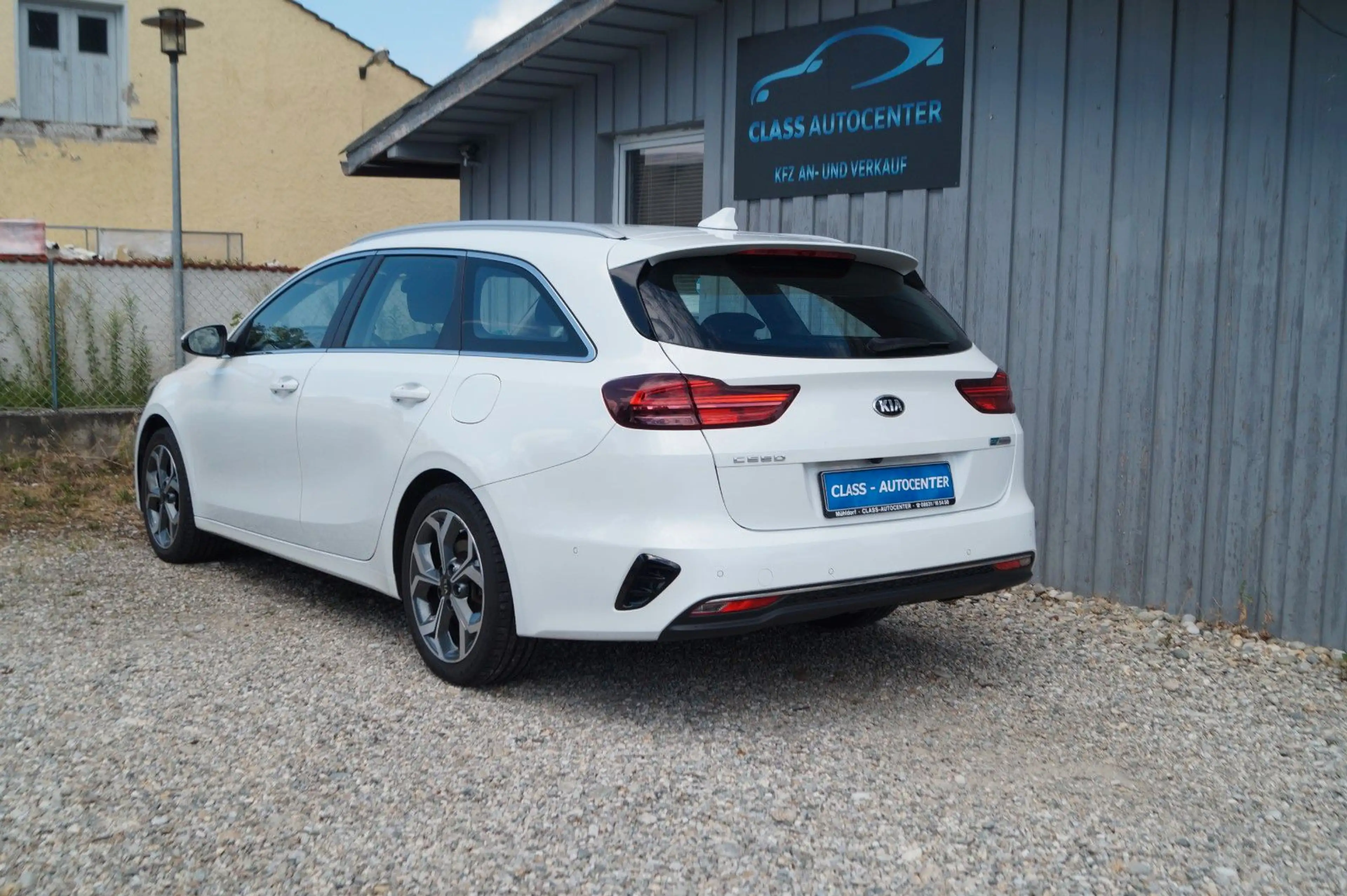 Kia Ceed SW / cee'd SW |1.Hand|Autom.|Kamera|ATM 40´tk — photo 6