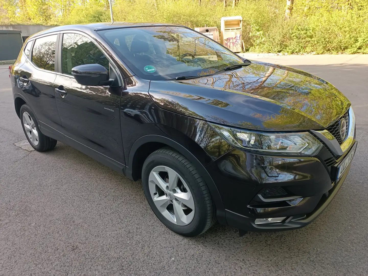 Nissan Qashqai Nissan Qashqai 1,6DCI Aut Navi/SHZ/RFK/PDC Fialová - 1