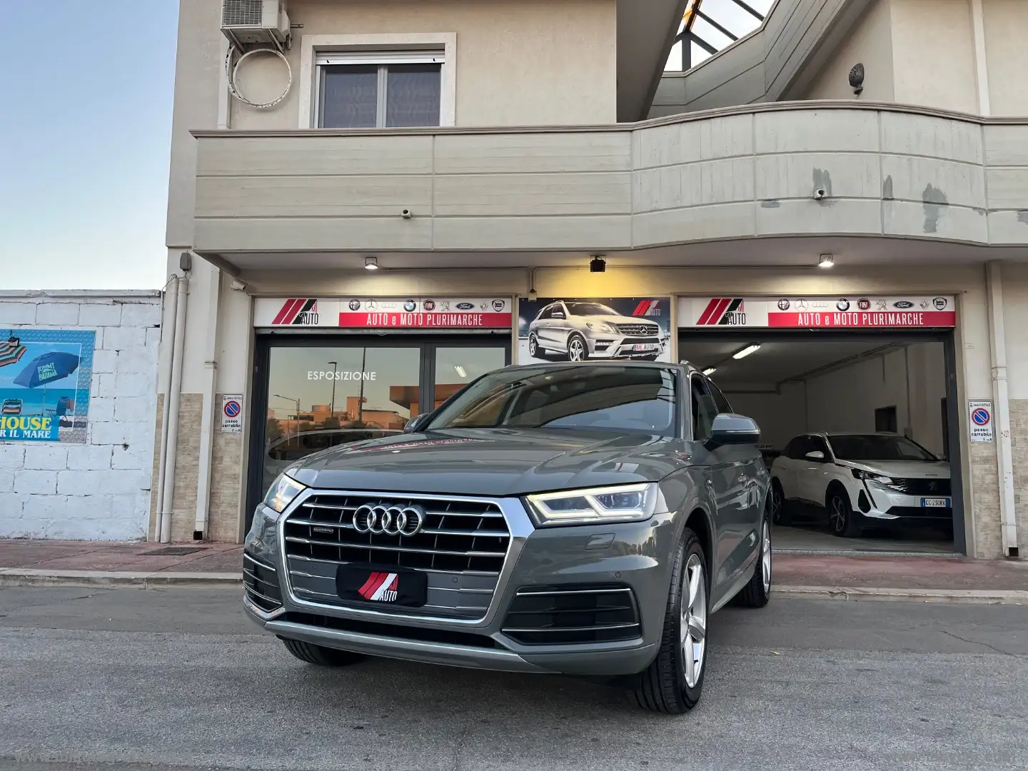 Audi Q5 2.0 TDI 190CV quattro S tronic Sport Grigio - 2