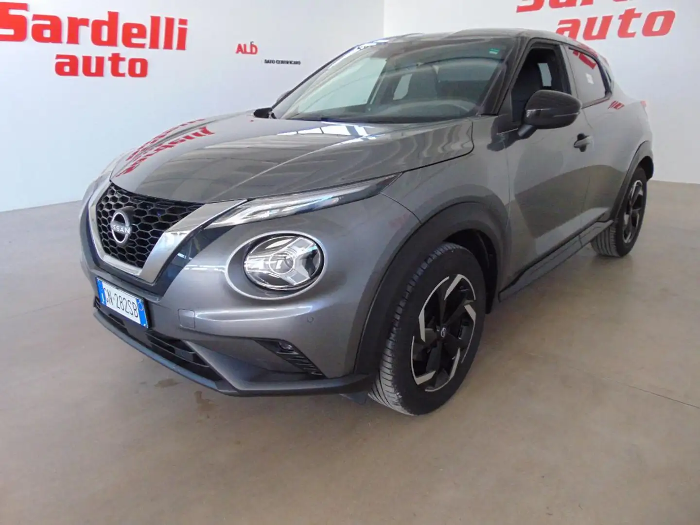 Nissan Juke 1.0 DIG-T 114 CV DCT N-Connecta Gris - 1
