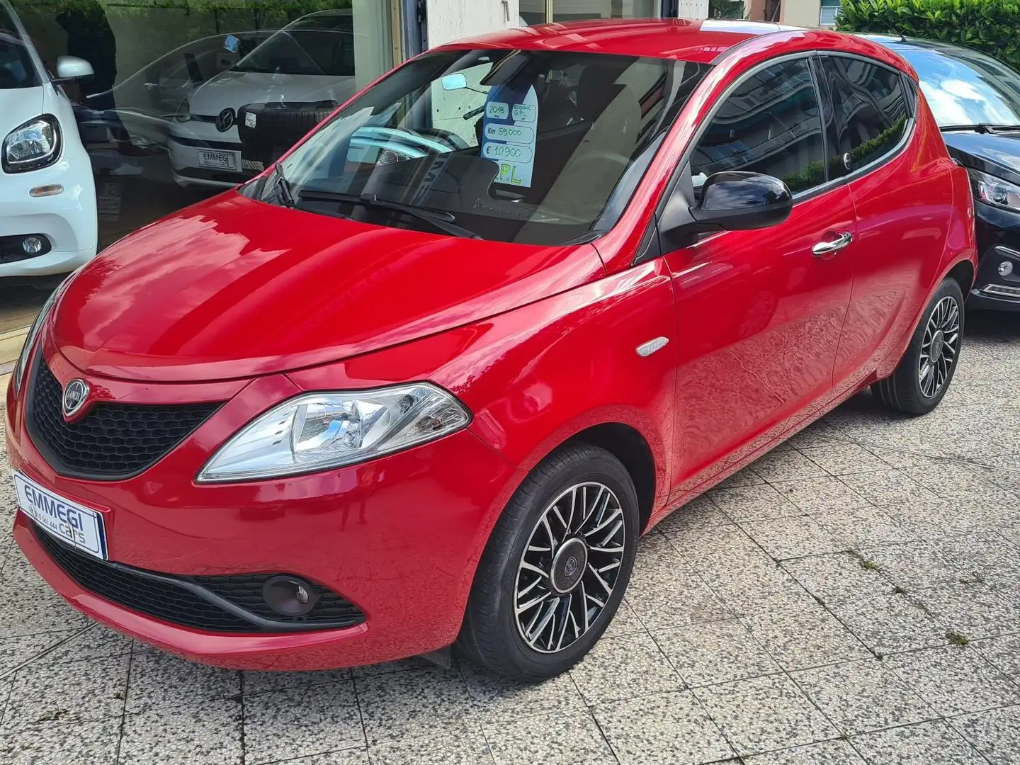 Lancia Ypsilon Ypsilon 1.2 Silver ecochic Gpl 69cv Rouge - 1