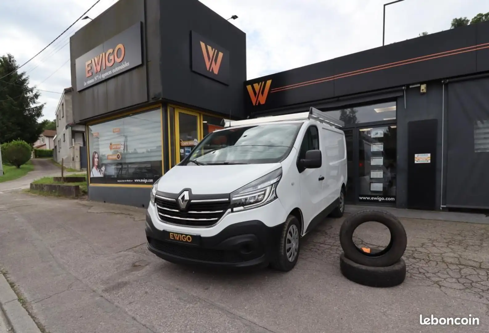 Renault Trafic VU FOURGON 2.0 DCI 120 CH 1T0 L1H1 GRAND-CONFORT Blanco - 1