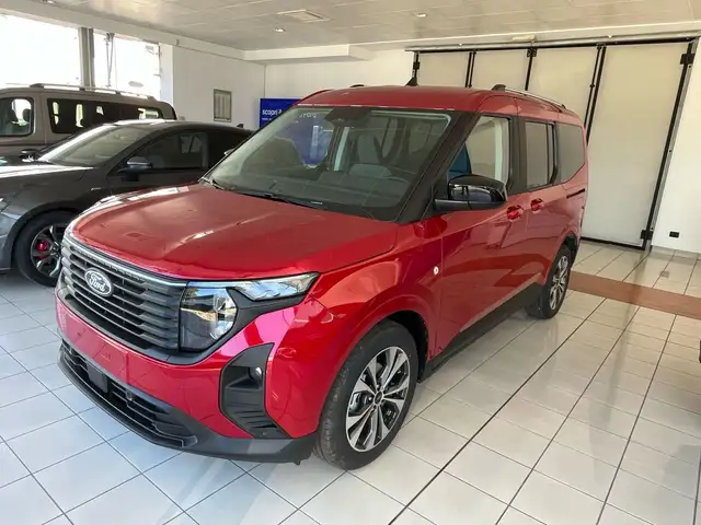 Ford Tourneo Courier 1.0 EcoBoost Titanium