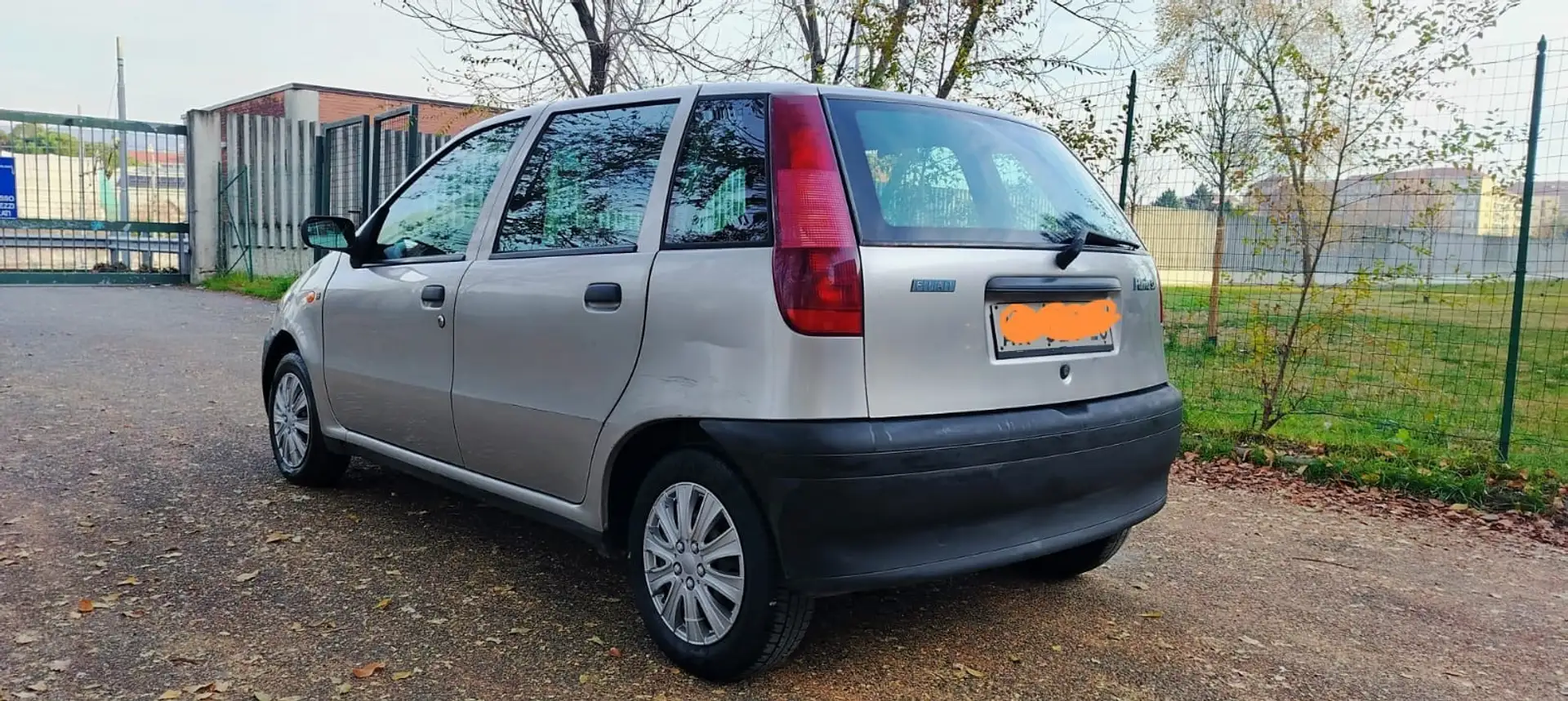 Fiat Punto 5p 1.1 SX 55cv - 1