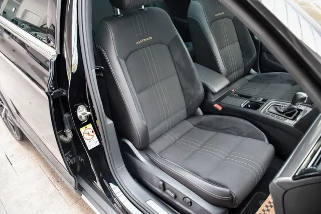 Volkswagen Passat view 15