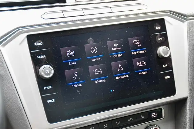Volkswagen Passat view 30
