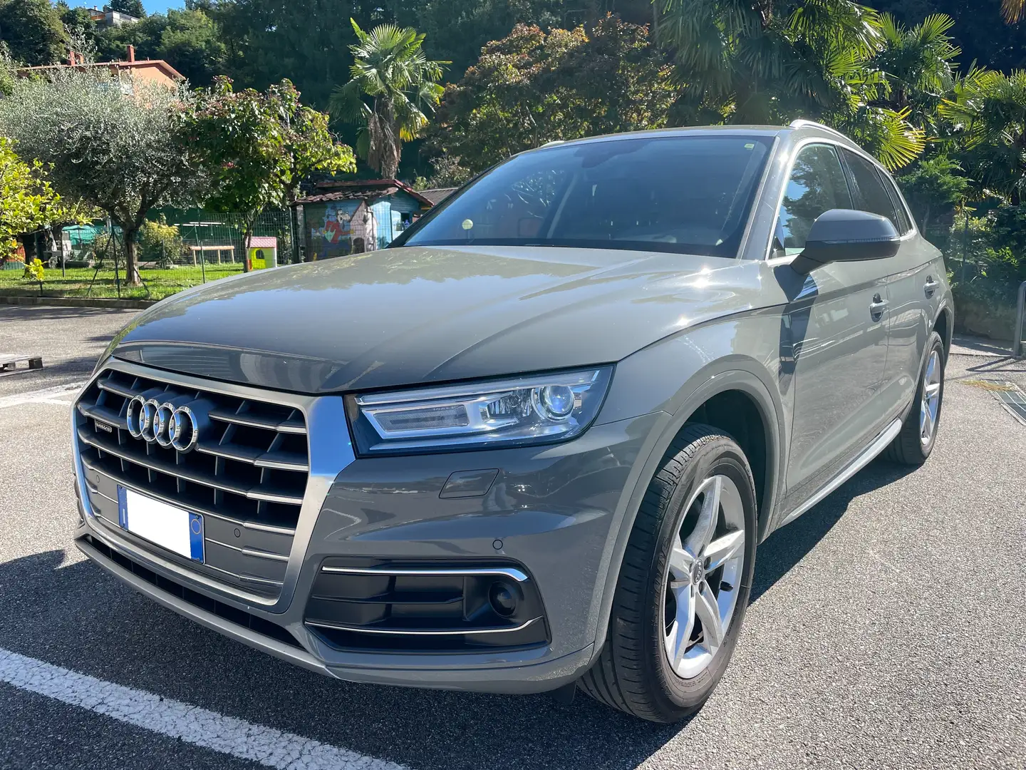 Audi Q5 40 2.0 TDI Business Sport quattro 190CV S-tronic Grigio - 1