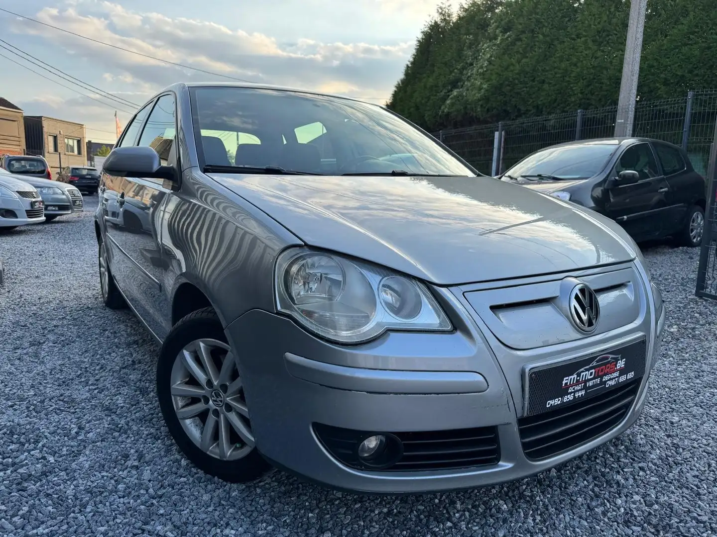 Volkswagen Polo 1.4i 16v United Pack+/ GPS/ Clim/ Entretien+CT OK Grijs - 2
