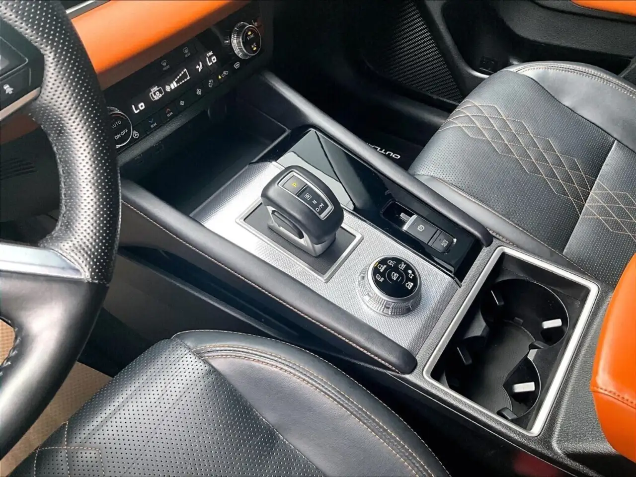 Mitsubishi Outlander fotografie Mitsubishi Outlander