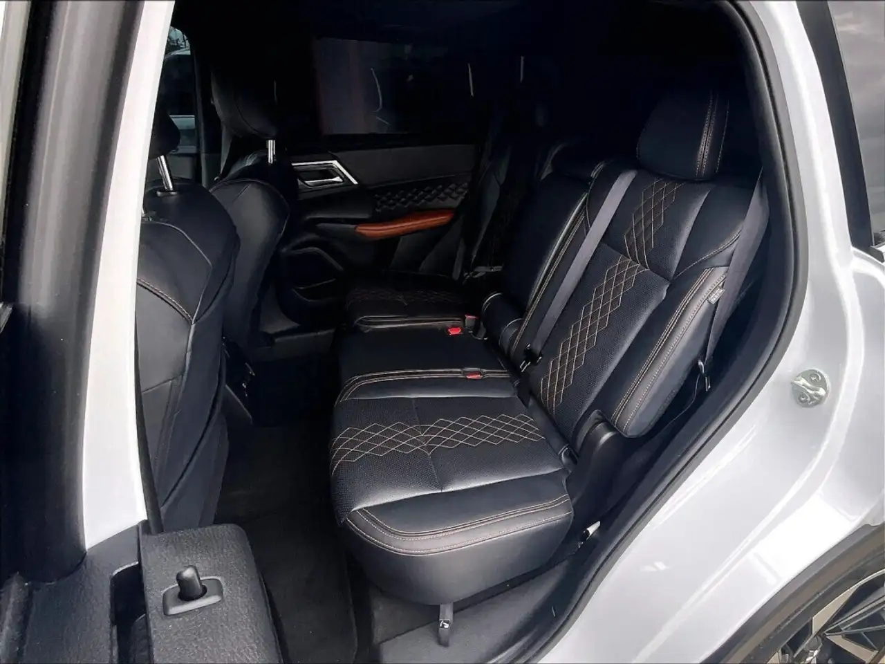 Mitsubishi Outlander fotografie Mitsubishi Outlander