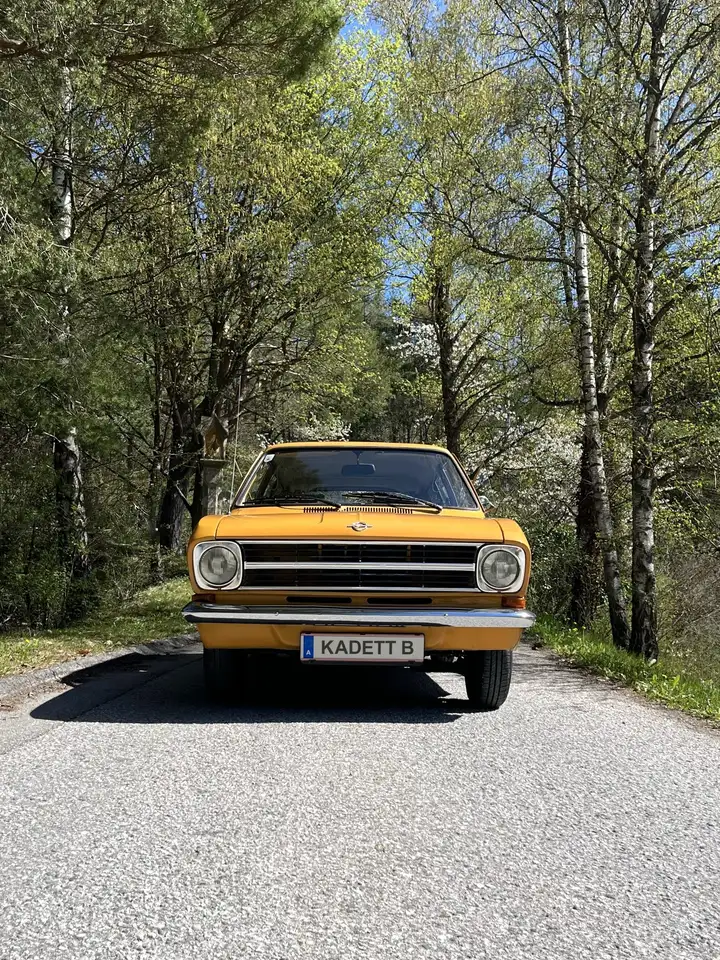 Opel Kadett 1100 Caravan, foto 2