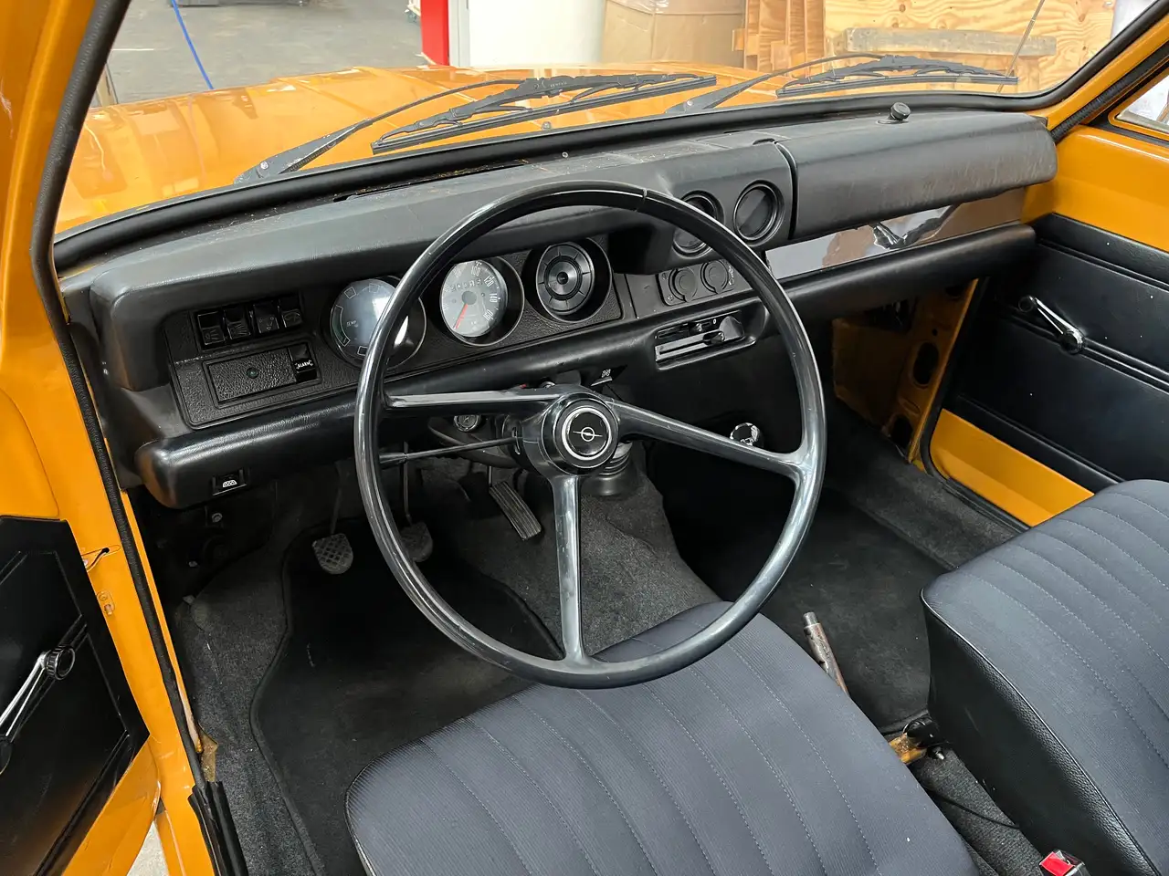 Opel Kadett 1100 Caravan, foto 9