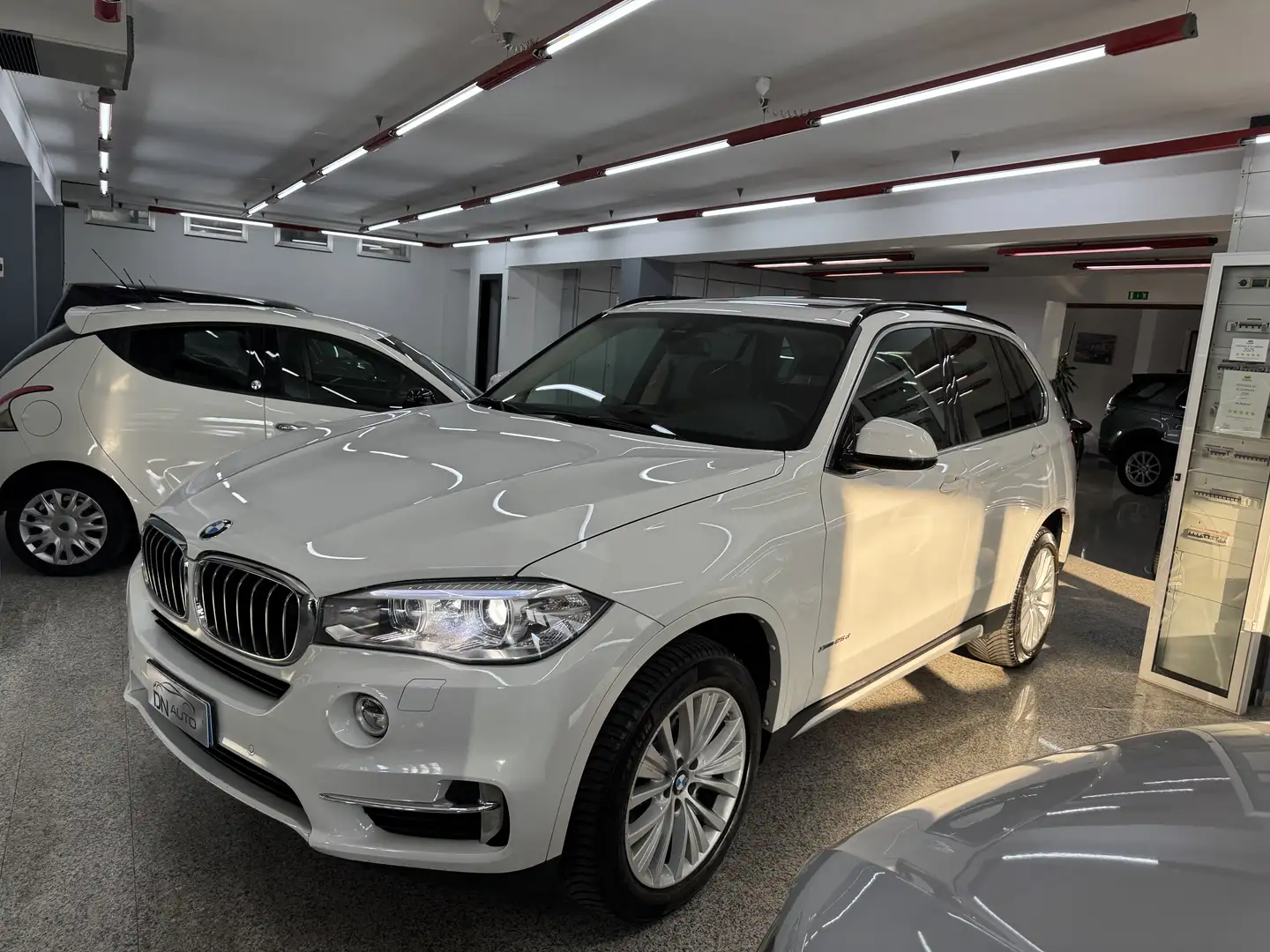 BMW X5 X5 F15 xdrive25d Luxury 231cv auto Bianco - 1