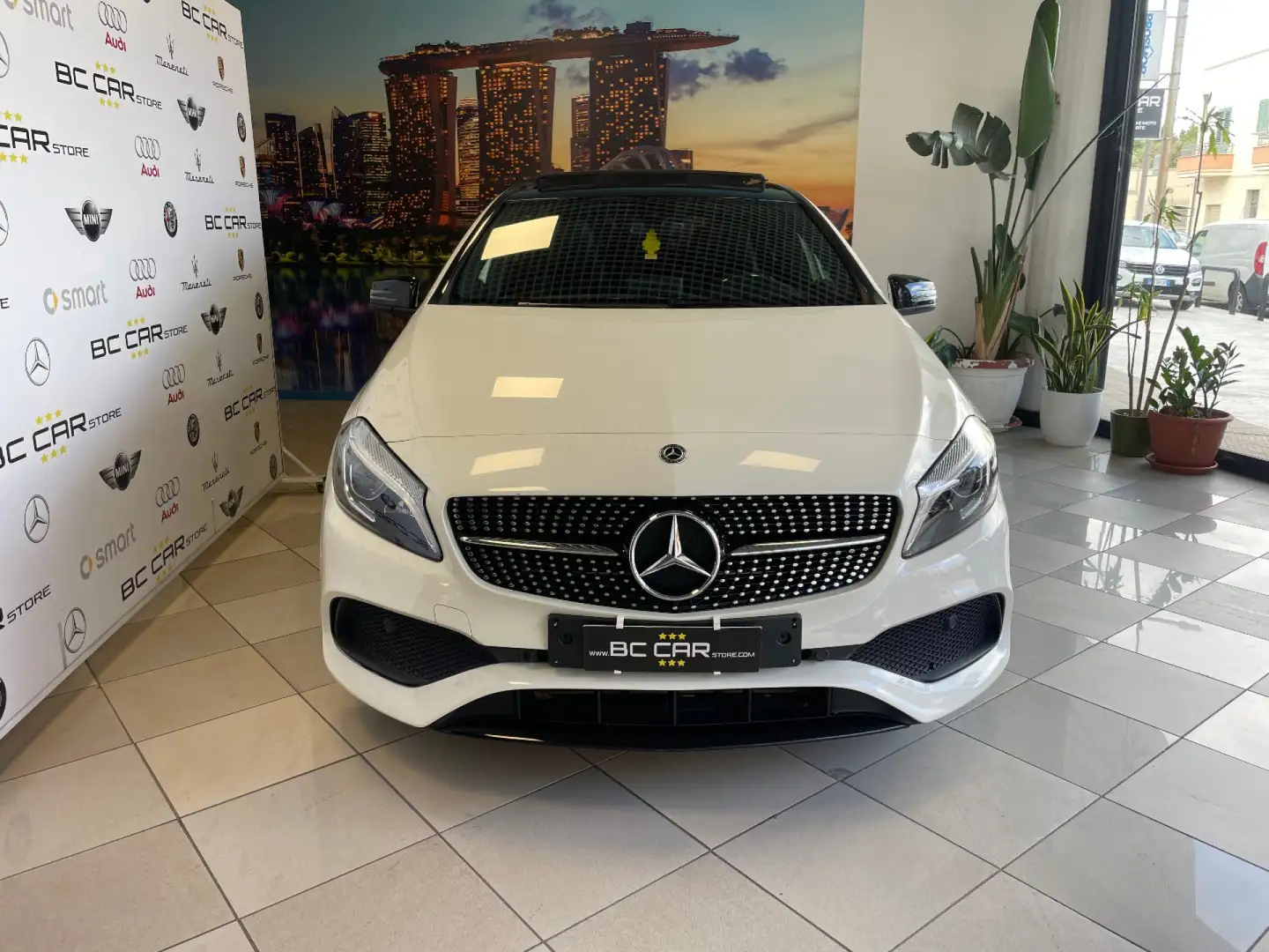 Mercedes-Benz A 180 d Auto Premium AMG *TETTO Blanc - 2