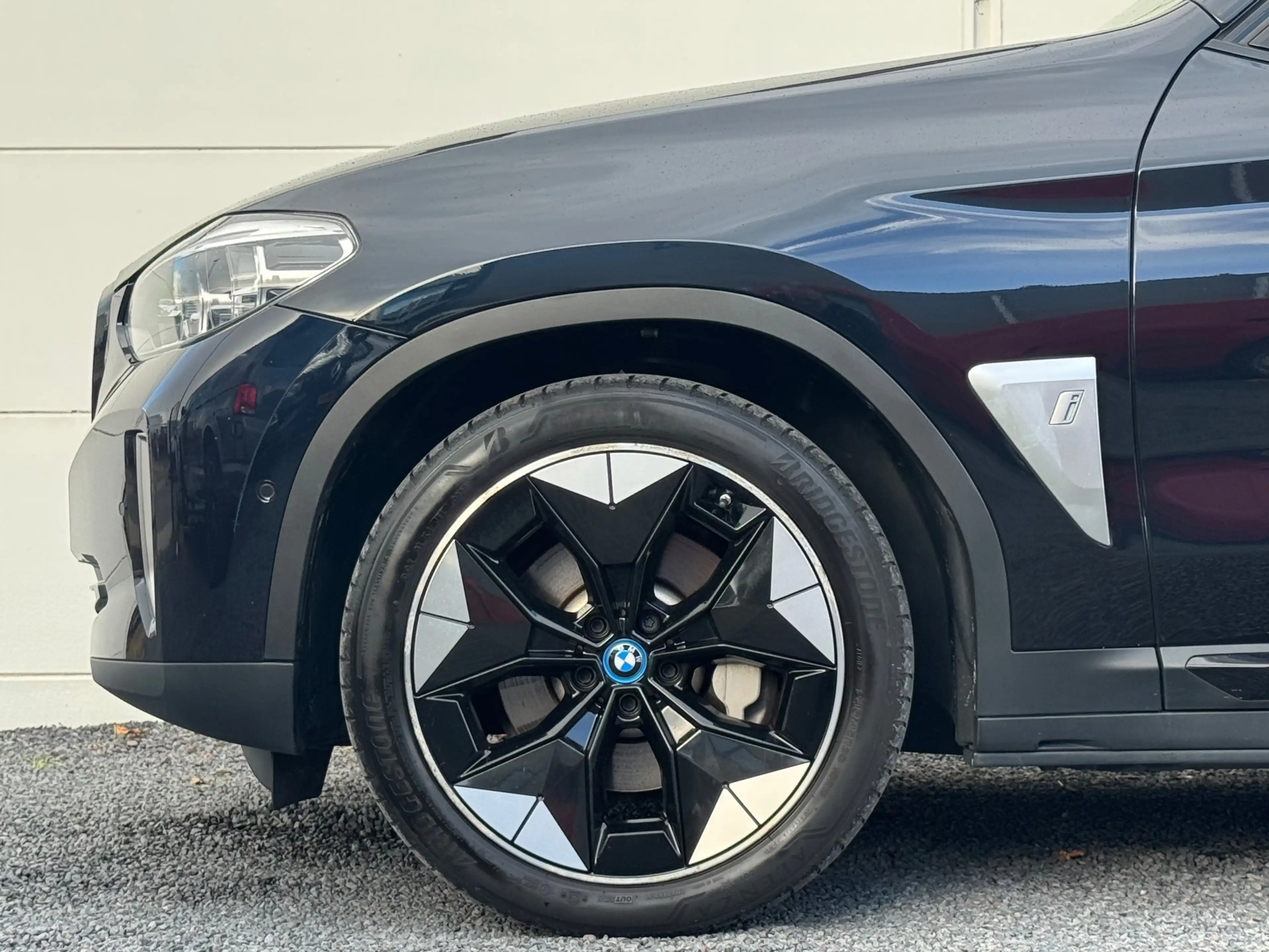 BMW iX3 High Exe 80kWh Org NL Pano Head up HK SOH 98,3% Ap — photo 16