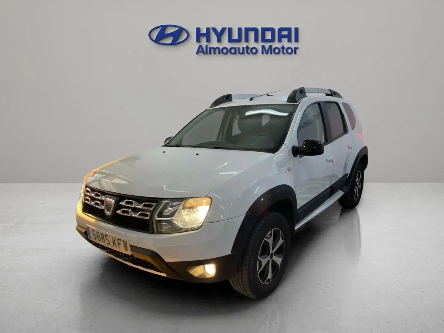 Dacia Duster 1.2 TCE Laureate 4x2 125 Blanco - 1