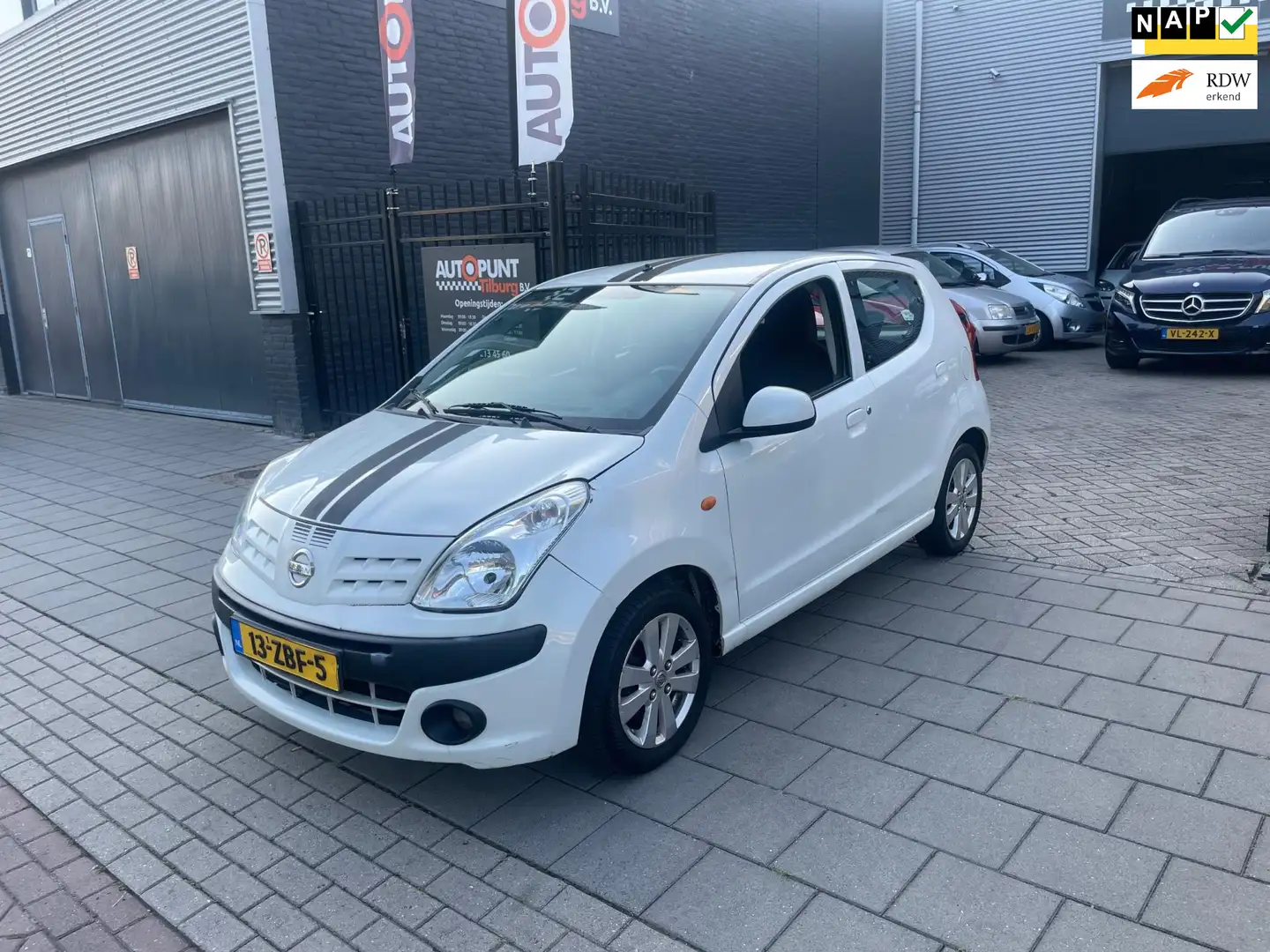 Nissan Pixo 1.0 Look 2e Eigenaar! Airco NAP APK Blanco - 1