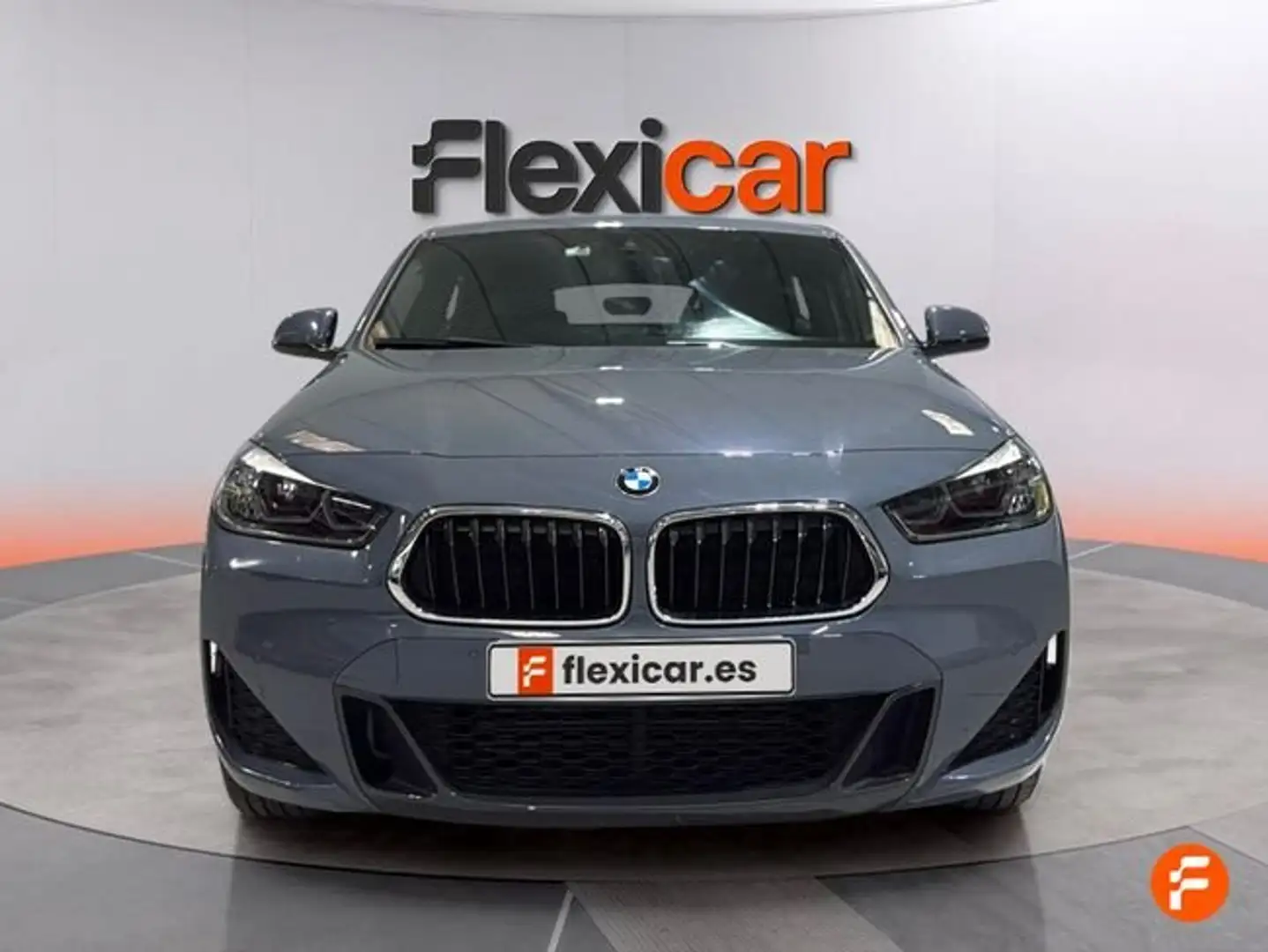 BMW X2 sDrive 18dA Gris - 2