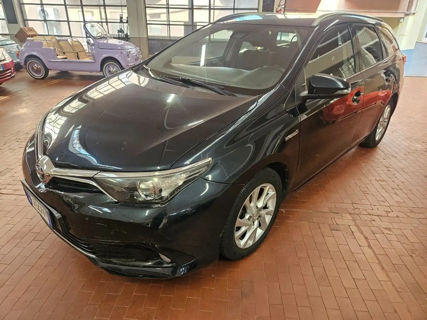 Toyota Auris sw 1.8 Hybrid Black Edition Grigio - 1
